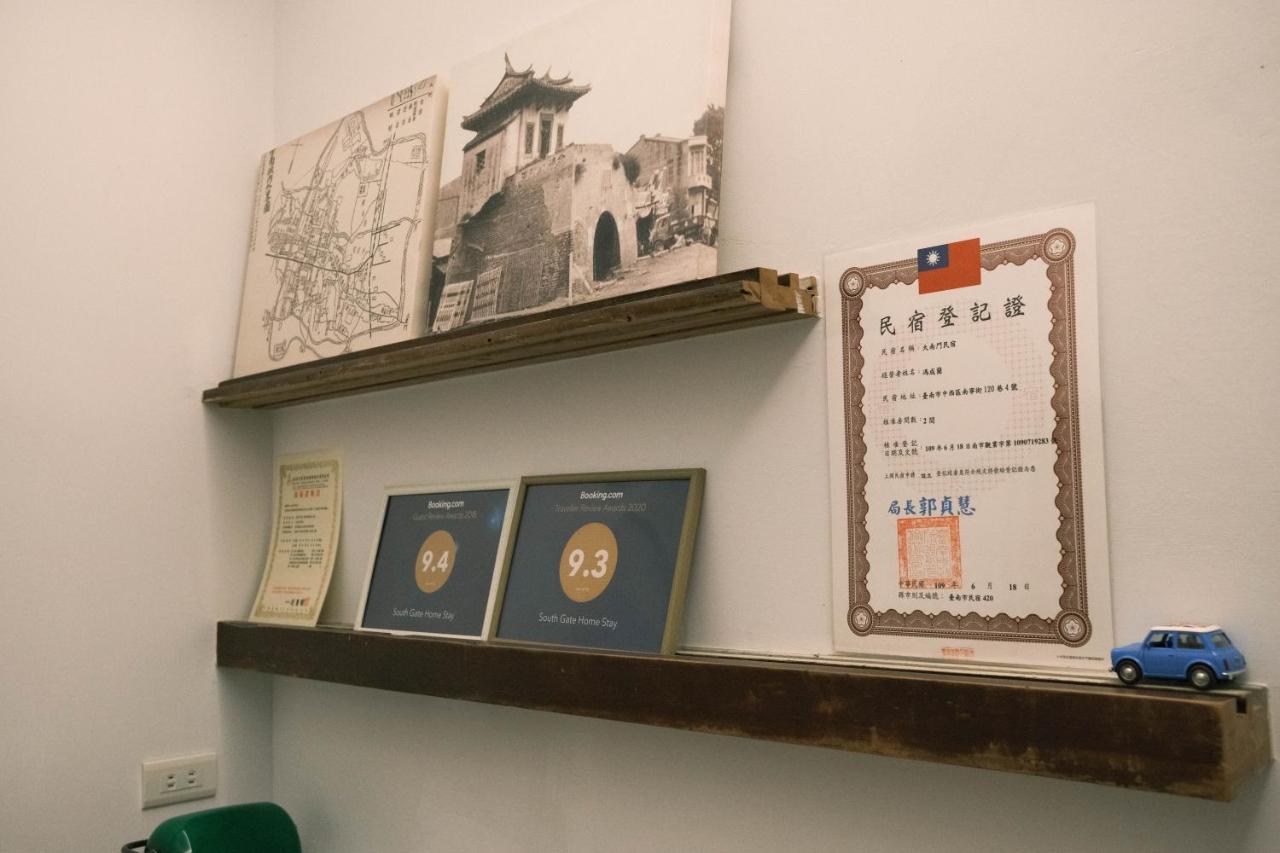 South Gate Home Stay Tainan Exterior photo