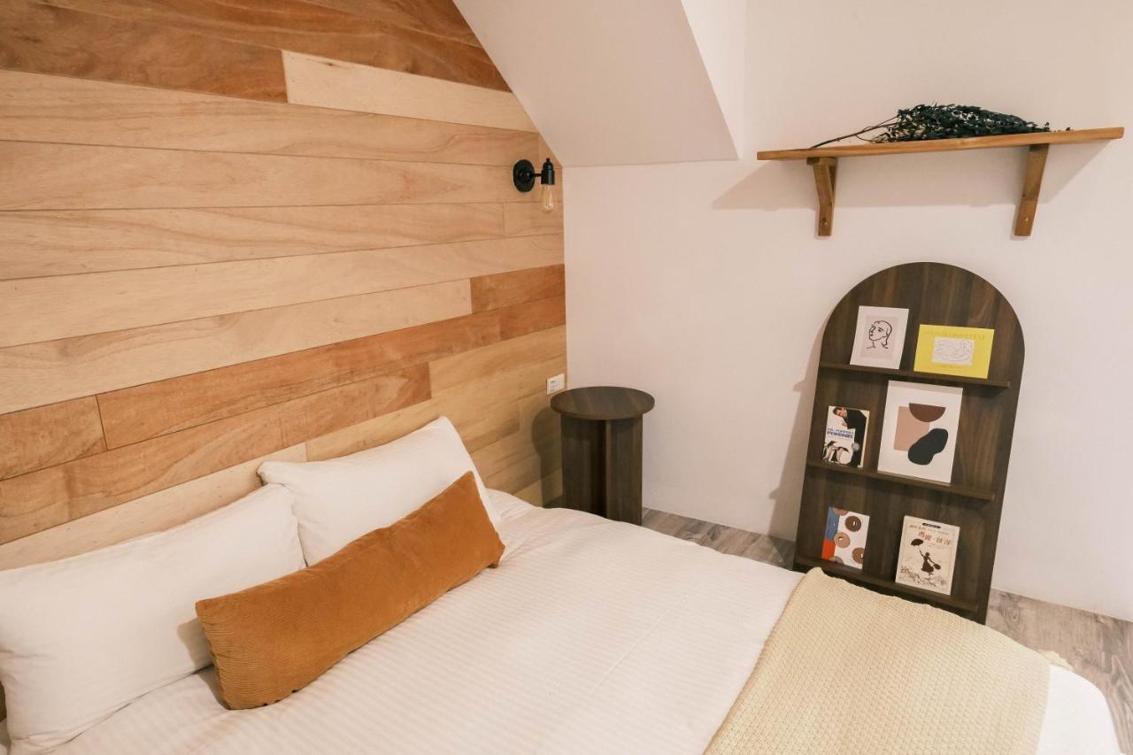 South Gate Home Stay Tainan Exterior photo