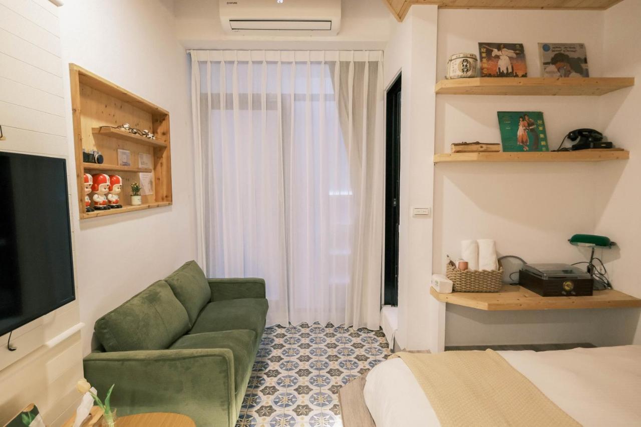South Gate Home Stay Tainan Exterior photo